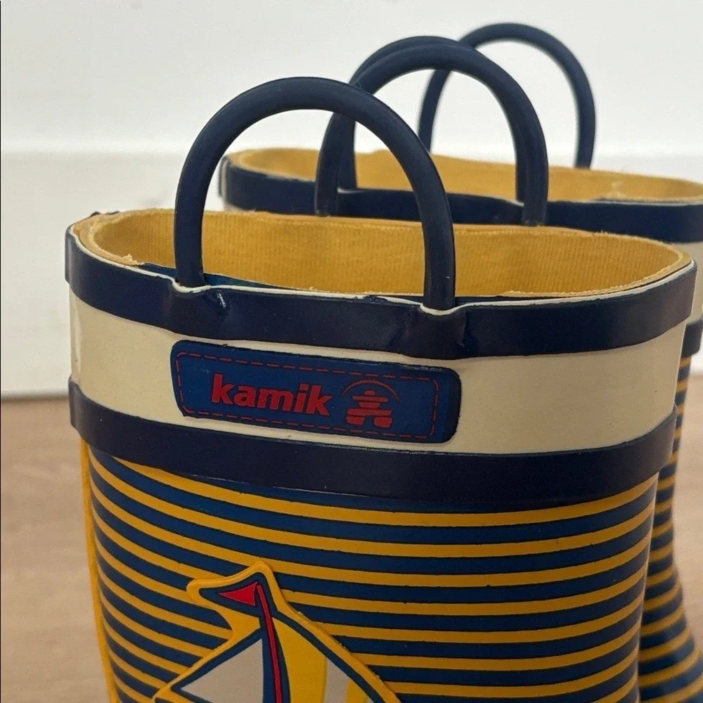 Kamik Kids Rain Boots Size 2 Blue Yellow Nautical Sailboat  NWOT